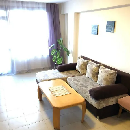 Apartmán Cosy With Central Seaside Location Burgas City
