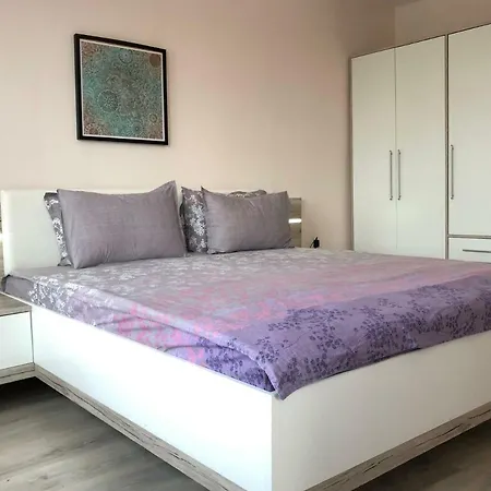 Cosy With Central Seaside Location Apartment